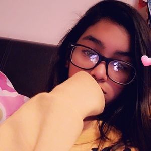 Meet your Posher, Camila